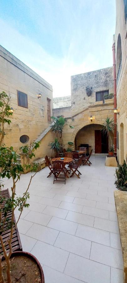 Ta Majsi Farmhouse With Indoor Heated Pool San Lawrenz Esterno foto