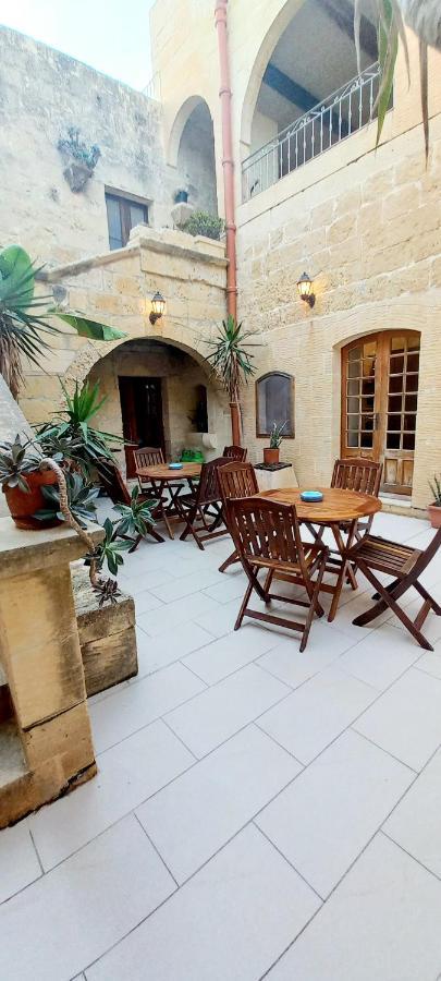 Ta Majsi Farmhouse With Indoor Heated Pool San Lawrenz Esterno foto
