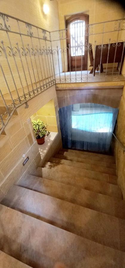 Ta Majsi Farmhouse With Indoor Heated Pool San Lawrenz Esterno foto