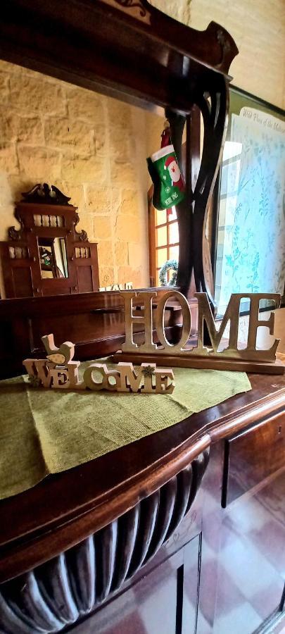 Ta Majsi Farmhouse With Indoor Heated Pool San Lawrenz Esterno foto